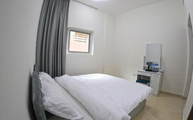 Karama Star Residence (Home Stay)