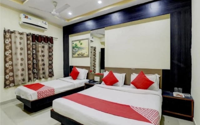 Hotel Krishna Palace Vastrapur
