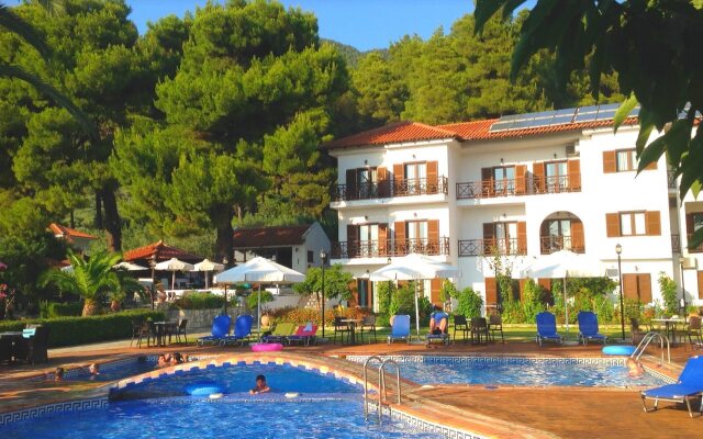 Delphi Hotel