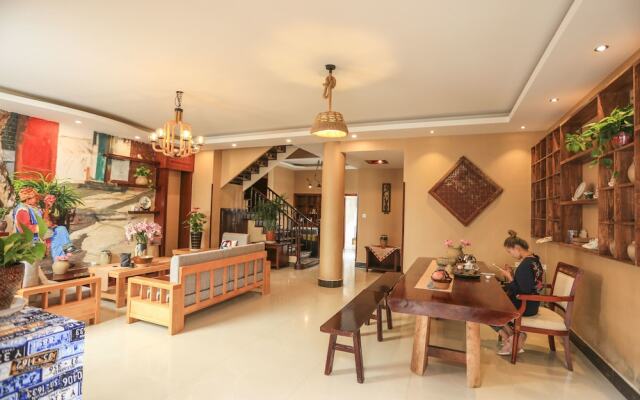Lijiang Guanfang Garden Holiday Villa