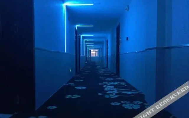 OYO锡林浩特局氣网络宾馆