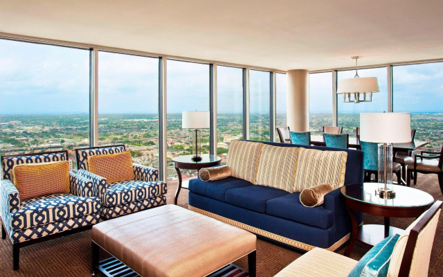 Sheraton New Orleans Hotel