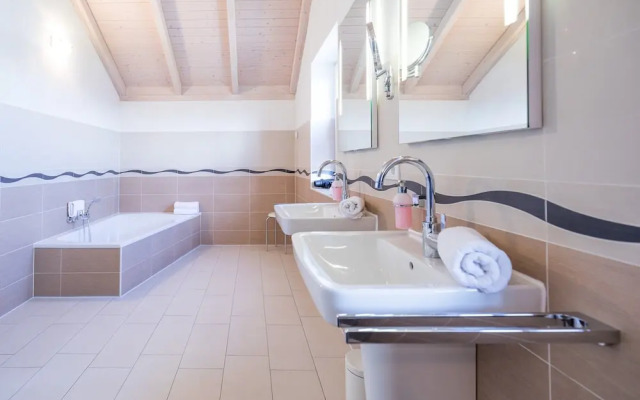 Luxurios Eingerichtetes Ferienhaus in Strandnahe