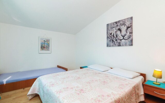 Amazing Apartment in Sv.filip i Jakov With 2 Bedrooms