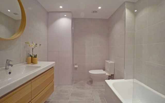 Beautiful family duplex walking distance to the beach