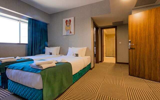 Qayser Hotel Deluxe