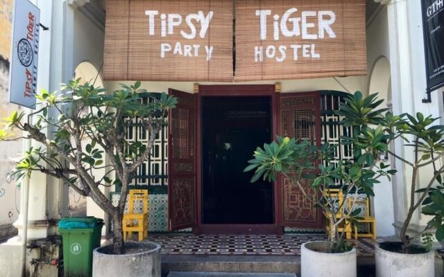 Tipsy Tiger Party Hostel