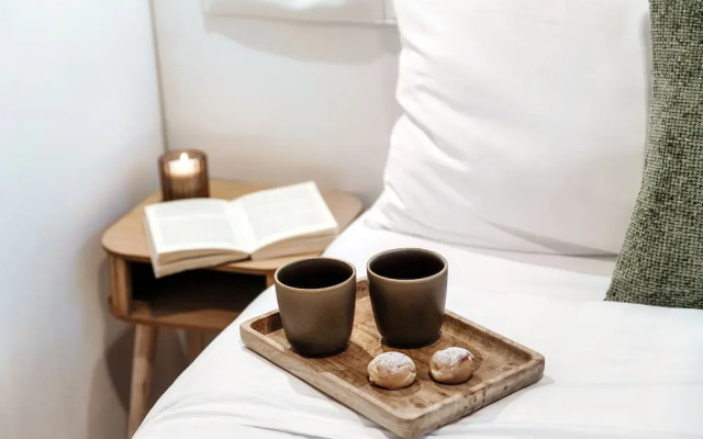 Rafael White Home
