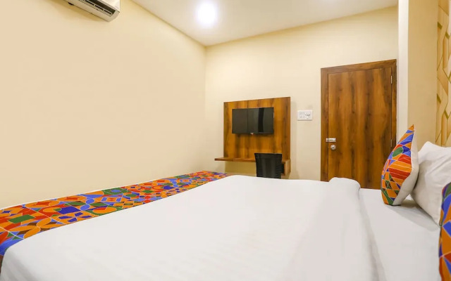 FabHotel Dreamz Inn