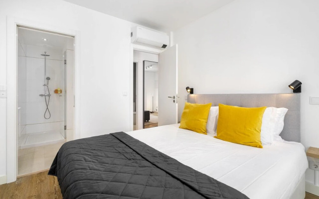 Urban Oasis Premium Location w AC