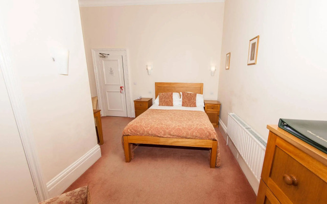 Whitsand Bay Hotel