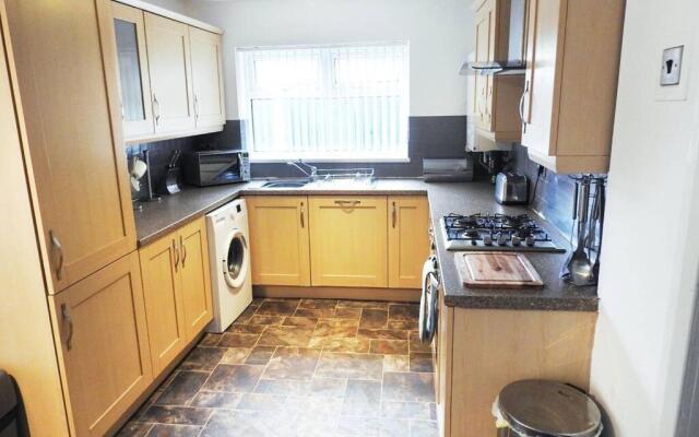 Outstanding and Spacious modern 4 bedroom house