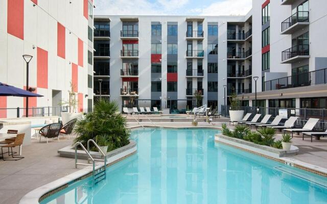 Sonder by Marriott Bonvoy Mill Ave Apartments Tempe