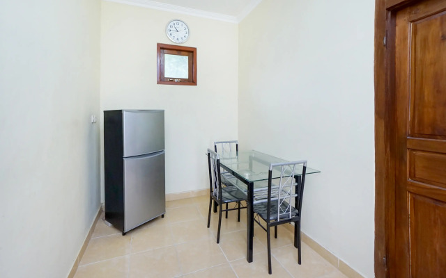 Omah Mbah Lurah Syariah by OYO Rooms
