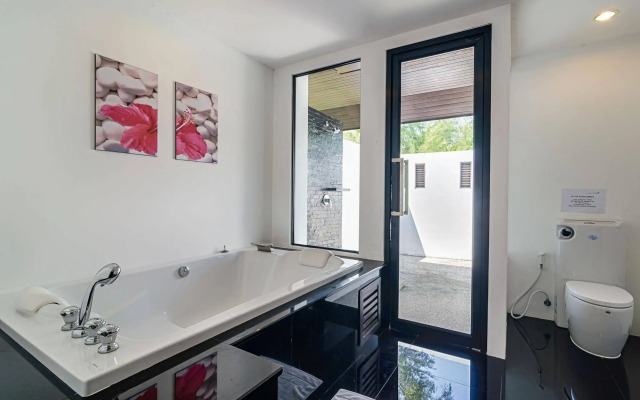 Ocean Breeze Residence