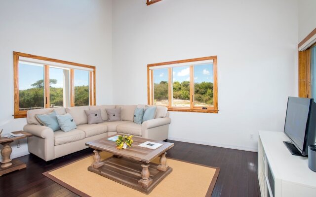 Savannah Hill by Eleuthera Vacation Rentals
