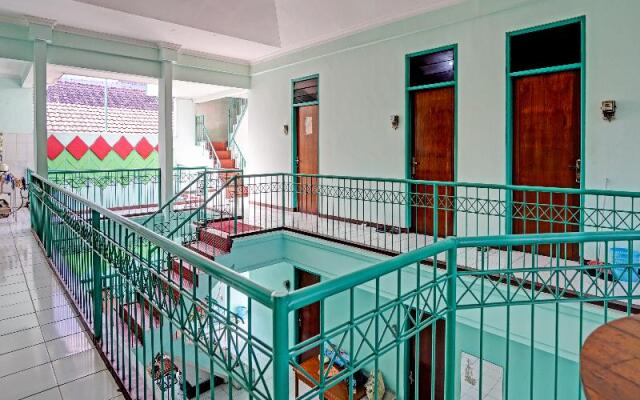 Spot On 91524 Victory Homestay Syariah