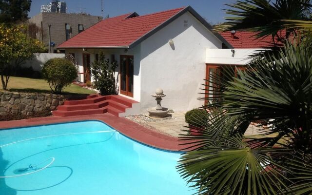 Mizizi House of Sandton Bed & Breakfast