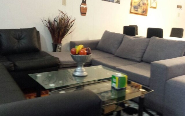 Art Deco Budget Accommodation Rosebank - Hostel