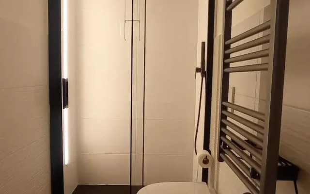 Mayflowers Apartment  - Biancospini