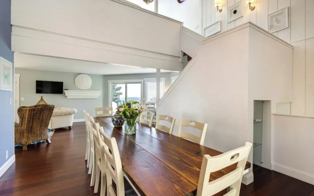 Coastal Tillamook Vacation Rental: Ocean Views!