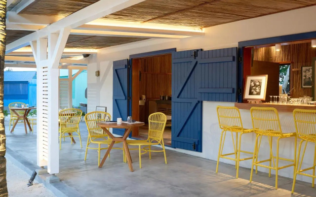 Lagoon Attitude - Adults Only