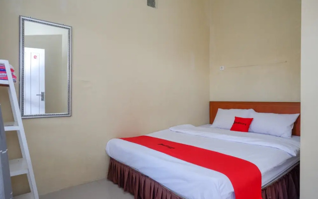 RedDoorz near Terminal Mendolo Wonosobo