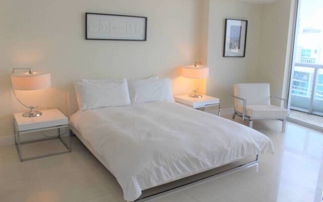 Icon Brickell Miami T-3