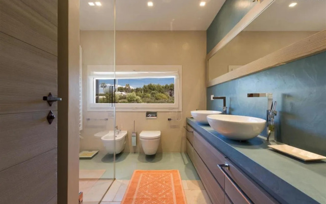 246 Villa Extralusso con Piscina a Manduria