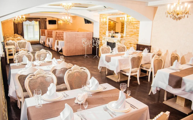 Отель «Аристократ»