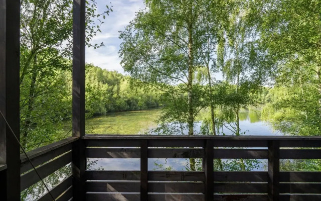 Waterside Luxury Sky Pad