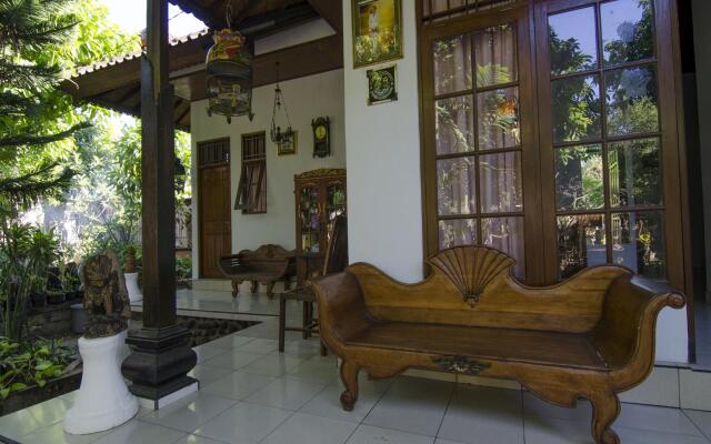 Tjana Homestay