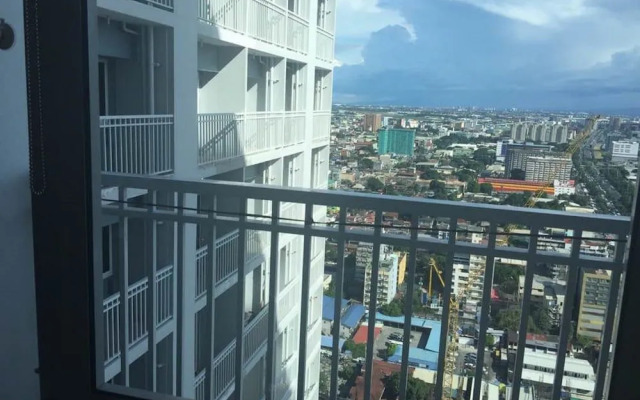 SeaBreeze at Breeze Residences