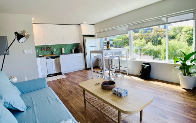 Corner Unit with Panoramic Views