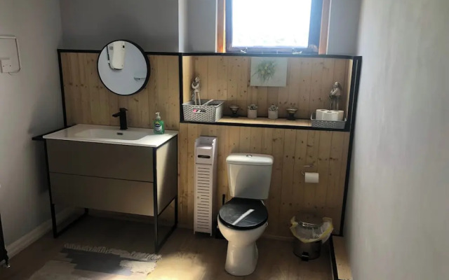 1-bed Apt, Sleeps 2, 20 Mins to Peak District