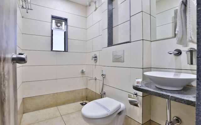 OYO 9120 Hotel Limra