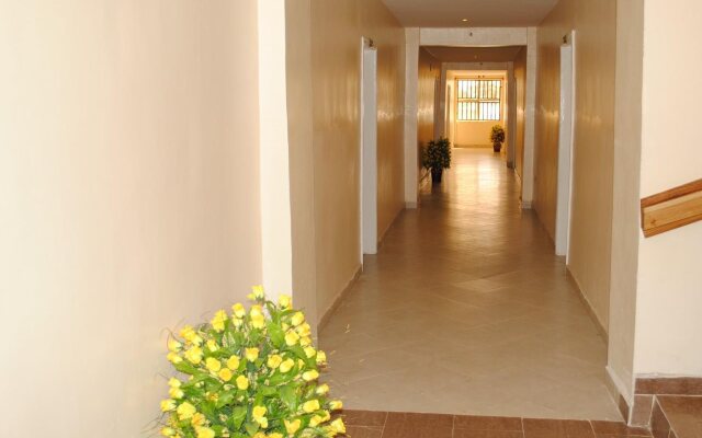 Mikagn Hotel and Suites
