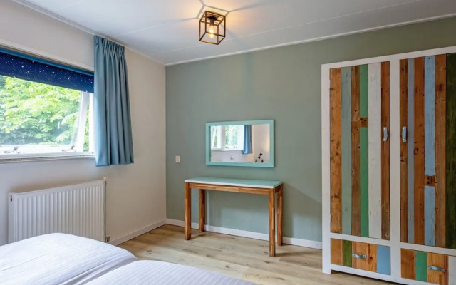 Cozy Holiday Home in Den Burg With hot tub