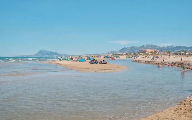 River in Daim s With 2 Bedrooms and 1 Bathrooms