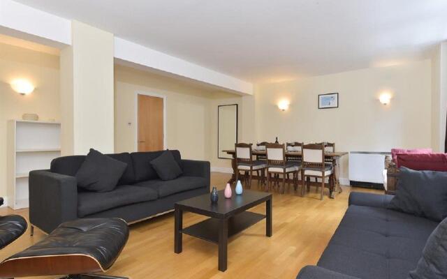 London Bridge Apartments