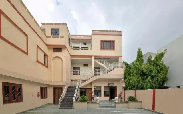 Welcome Inn 2 by Treebo