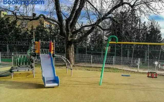 Velvet Lazienki Park