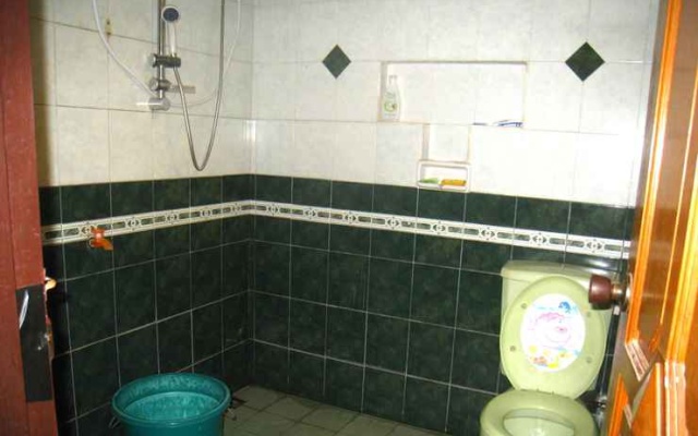 Sukaraja Guest House Pasteur – Bathroom – Bandung