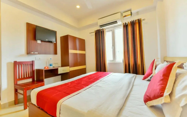 Puthens Capitol Inn; Ernakulam by OYO