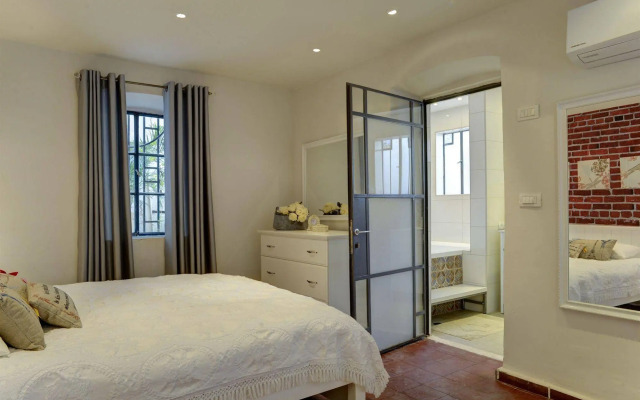 Villa Vilina Oasis in Neve Tzedek