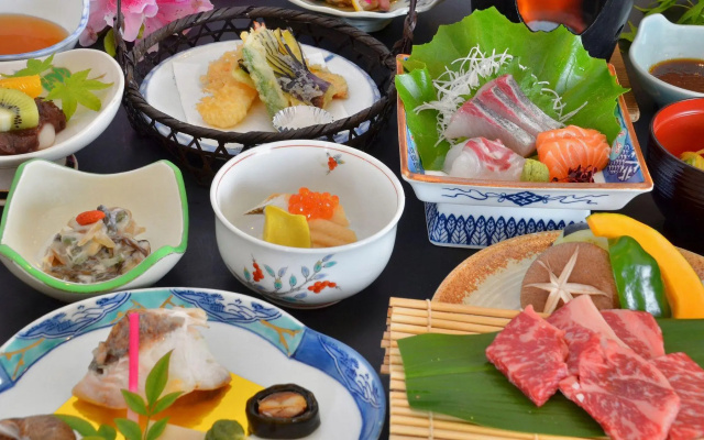 Nakamasu Ryokan – Meal – Takeo