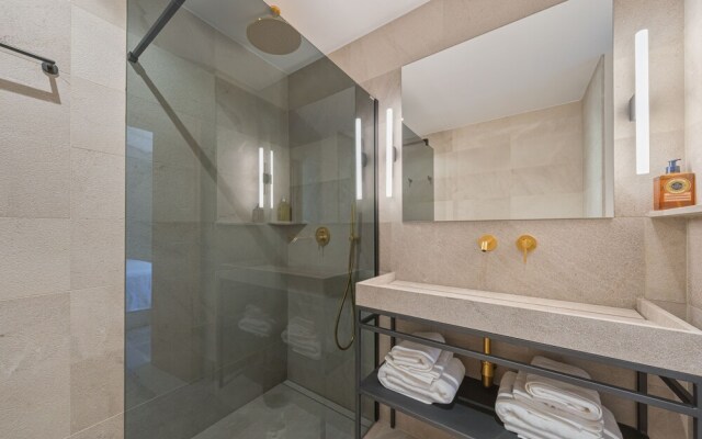 Rondaia Suites & Villas