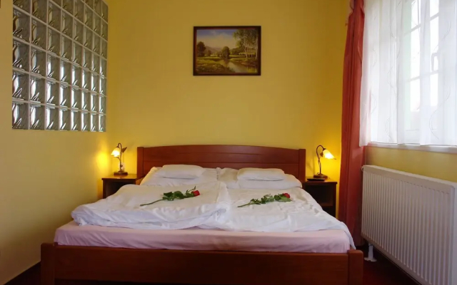 HoldLux Apartmanok