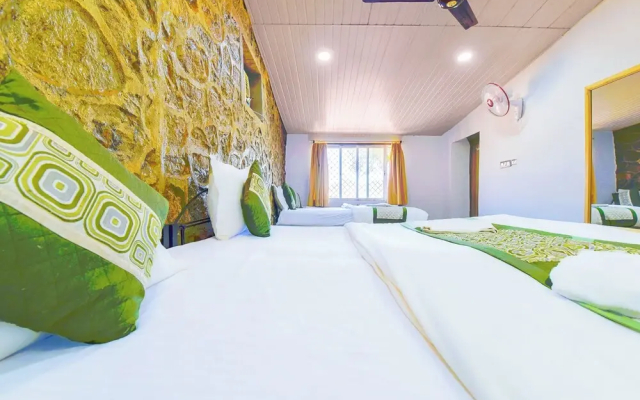 Hotel Castle Rock Mount Abu by SAH