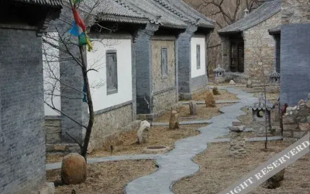 Red Capital Ranch/ Shambala At The Great Wall